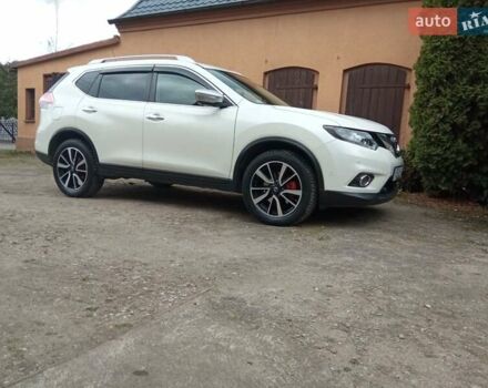 Белый Ниссан ИксТрейл, объемом двигателя 2 л и пробегом 160 тыс. км за 26500 $, фото 2 на Automoto.ua