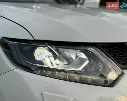 Білий Ніссан ІксТрейл, об'ємом двигуна 2 л та пробігом 153 тис. км за 14800 $, фото 16 на Automoto.ua