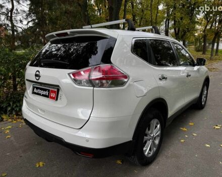 Белый Ниссан ИксТрейл, объемом двигателя 1.6 л и пробегом 222 тыс. км за 16340 $, фото 5 на Automoto.ua