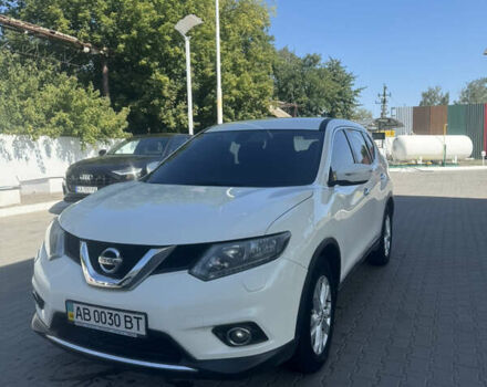 Белый Ниссан ИксТрейл, объемом двигателя 2 л и пробегом 105 тыс. км за 14999 $, фото 4 на Automoto.ua