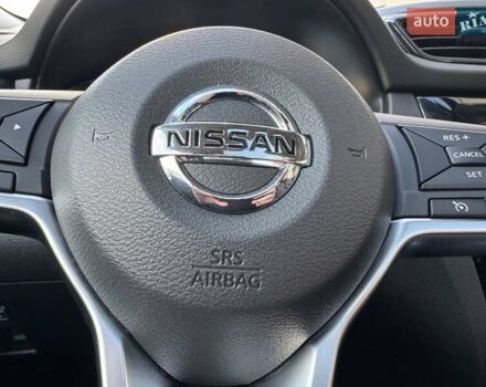 Белый Ниссан ИксТрейл, объемом двигателя 1.6 л и пробегом 80 тыс. км за 18700 $, фото 26 на Automoto.ua