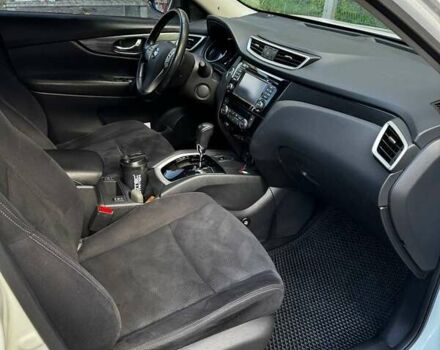 Білий Ніссан ІксТрейл, об'ємом двигуна 1.6 л та пробігом 227 тис. км за 16150 $, фото 5 на Automoto.ua