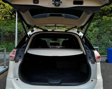 Білий Ніссан ІксТрейл, об'ємом двигуна 1.6 л та пробігом 227 тис. км за 16150 $, фото 10 на Automoto.ua