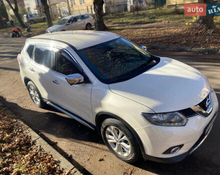 Белый Ниссан ИксТрейл, объемом двигателя 2.49 л и пробегом 184 тыс. км за 16050 $, фото 4 на Automoto.ua