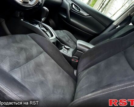 Белый Ниссан ИксТрейл, объемом двигателя 2.5 л и пробегом 134 тыс. км за 14999 $, фото 8 на Automoto.ua