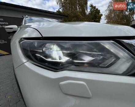 Білий Ніссан ІксТрейл, об'ємом двигуна 2.49 л та пробігом 168 тис. км за 18500 $, фото 16 на Automoto.ua