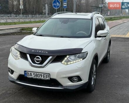 Белый Ниссан ИксТрейл, объемом двигателя 2.49 л и пробегом 139 тыс. км за 15900 $, фото 3 на Automoto.ua