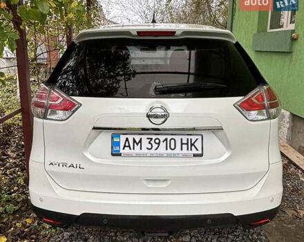 Белый Ниссан ИксТрейл, объемом двигателя 1.6 л и пробегом 43 тыс. км за 19500 $, фото 2 на Automoto.ua