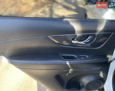 Белый Ниссан ИксТрейл, объемом двигателя 2.49 л и пробегом 184 тыс. км за 16050 $, фото 26 на Automoto.ua