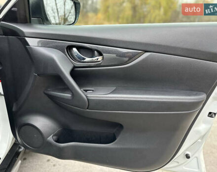 Білий Ніссан ІксТрейл, об'ємом двигуна 2 л та пробігом 90 тис. км за 17999 $, фото 46 на Automoto.ua