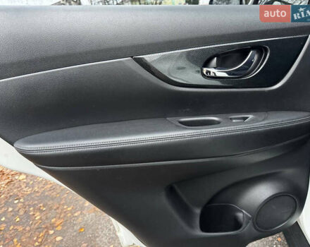 Белый Ниссан ИксТрейл, объемом двигателя 2.5 л и пробегом 134 тыс. км за 14999 $, фото 36 на Automoto.ua