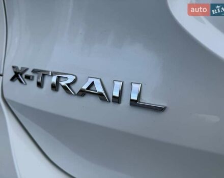 Белый Ниссан ИксТрейл, объемом двигателя 1.6 л и пробегом 80 тыс. км за 18700 $, фото 52 на Automoto.ua