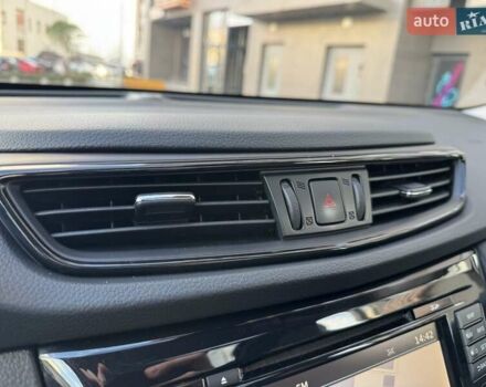 Белый Ниссан ИксТрейл, объемом двигателя 1.6 л и пробегом 80 тыс. км за 18700 $, фото 31 на Automoto.ua