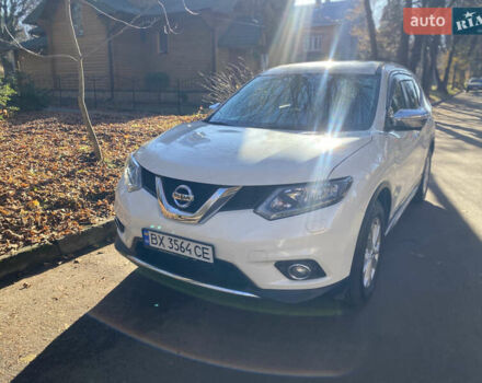 Белый Ниссан ИксТрейл, объемом двигателя 2.49 л и пробегом 184 тыс. км за 16050 $, фото 2 на Automoto.ua