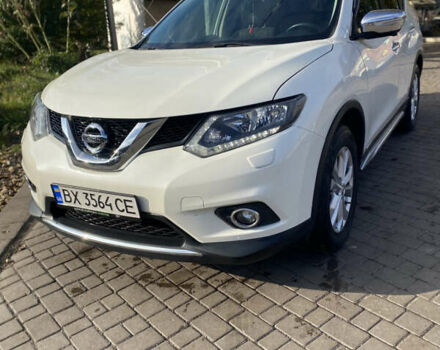 Белый Ниссан ИксТрейл, объемом двигателя 2.49 л и пробегом 183 тыс. км за 17500 $, фото 1 на Automoto.ua