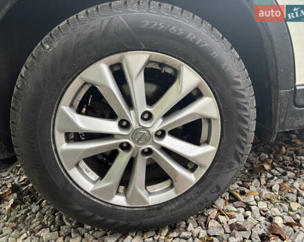 Белый Ниссан ИксТрейл, объемом двигателя 1.6 л и пробегом 43 тыс. км за 19500 $, фото 10 на Automoto.ua