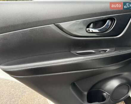 Белый Ниссан ИксТрейл, объемом двигателя 2.49 л и пробегом 134 тыс. км за 14999 $, фото 33 на Automoto.ua