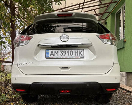 Белый Ниссан ИксТрейл, объемом двигателя 1.6 л и пробегом 43 тыс. км за 19500 $, фото 1 на Automoto.ua