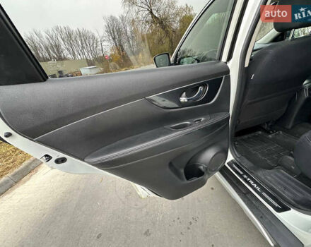 Білий Ніссан ІксТрейл, об'ємом двигуна 2 л та пробігом 90 тис. км за 17999 $, фото 60 на Automoto.ua