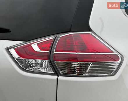 Белый Ниссан ИксТрейл, объемом двигателя 2.49 л и пробегом 134 тыс. км за 14999 $, фото 17 на Automoto.ua