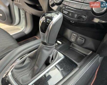 Белый Ниссан ИксТрейл, объемом двигателя 1.6 л и пробегом 79 тыс. км за 18900 $, фото 23 на Automoto.ua