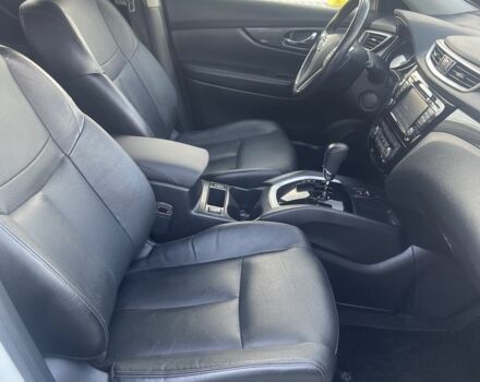 Белый Ниссан ИксТрейл, объемом двигателя 1.6 л и пробегом 81 тыс. км за 18600 $, фото 6 на Automoto.ua