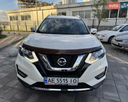 Белый Ниссан ИксТрейл, объемом двигателя 1.6 л и пробегом 80 тыс. км за 18700 $, фото 3 на Automoto.ua