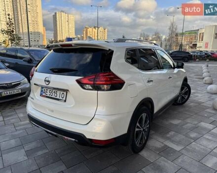 Белый Ниссан ИксТрейл, объемом двигателя 1.6 л и пробегом 80 тыс. км за 18700 $, фото 2 на Automoto.ua
