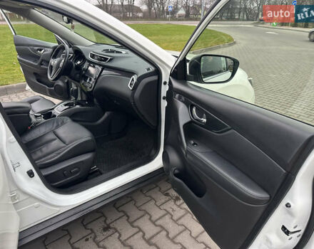 Белый Ниссан ИксТрейл, объемом двигателя 2 л и пробегом 213 тыс. км за 16999 $, фото 26 на Automoto.ua