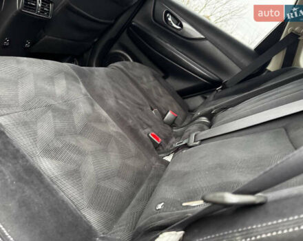 Белый Ниссан ИксТрейл, объемом двигателя 2.49 л и пробегом 134 тыс. км за 14999 $, фото 39 на Automoto.ua