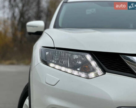Білий Ніссан ІксТрейл, об'ємом двигуна 2 л та пробігом 90 тис. км за 17999 $, фото 4 на Automoto.ua