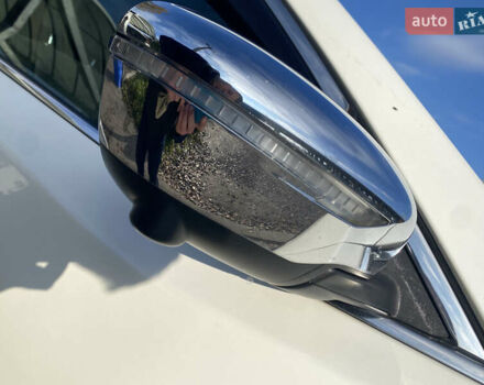 Белый Ниссан ИксТрейл, объемом двигателя 2.49 л и пробегом 183 тыс. км за 17500 $, фото 8 на Automoto.ua