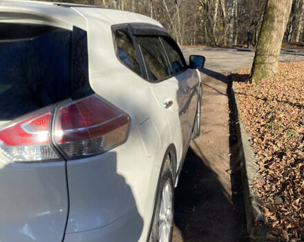 Белый Ниссан ИксТрейл, объемом двигателя 2.49 л и пробегом 184 тыс. км за 16050 $, фото 7 на Automoto.ua