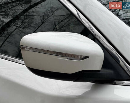 Белый Ниссан ИксТрейл, объемом двигателя 2.5 л и пробегом 134 тыс. км за 14999 $, фото 11 на Automoto.ua