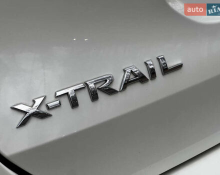 Белый Ниссан ИксТрейл, объемом двигателя 2.49 л и пробегом 134 тыс. км за 14999 $, фото 20 на Automoto.ua