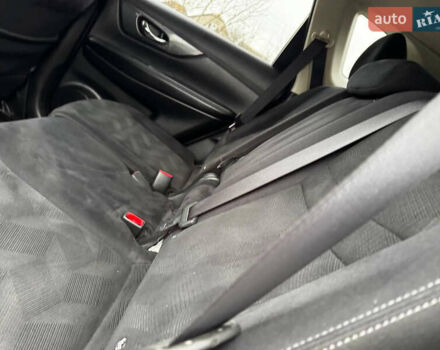 Белый Ниссан ИксТрейл, объемом двигателя 2.49 л и пробегом 134 тыс. км за 14999 $, фото 38 на Automoto.ua