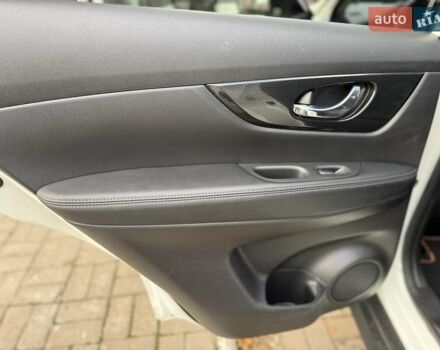 Белый Ниссан ИксТрейл, объемом двигателя 1.6 л и пробегом 80 тыс. км за 18700 $, фото 14 на Automoto.ua