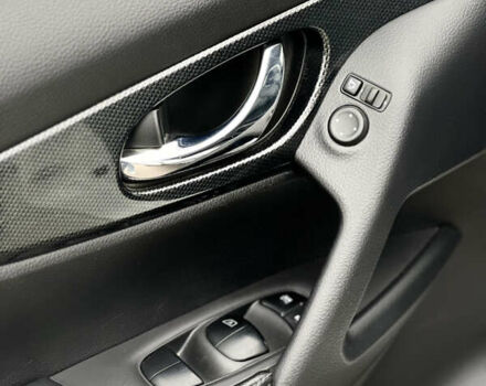 Белый Ниссан ИксТрейл, объемом двигателя 1.6 л и пробегом 52 тыс. км за 21999 $, фото 12 на Automoto.ua