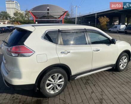 Белый Ниссан ИксТрейл, объемом двигателя 2.49 л и пробегом 183 тыс. км за 17500 $, фото 7 на Automoto.ua