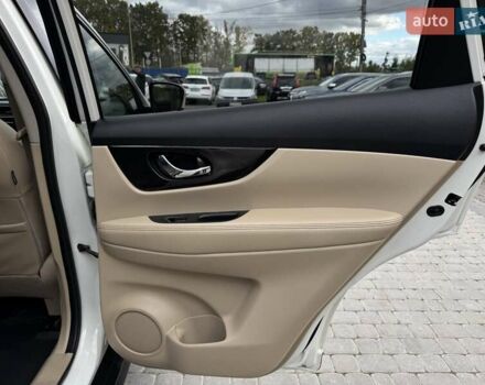 Білий Ніссан ІксТрейл, об'ємом двигуна 2.49 л та пробігом 168 тис. км за 18500 $, фото 28 на Automoto.ua