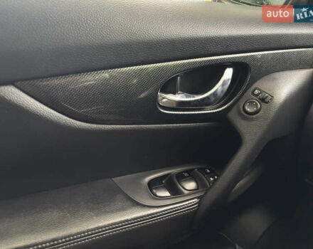 Белый Ниссан ИксТрейл, объемом двигателя 1.6 л и пробегом 43 тыс. км за 19500 $, фото 15 на Automoto.ua