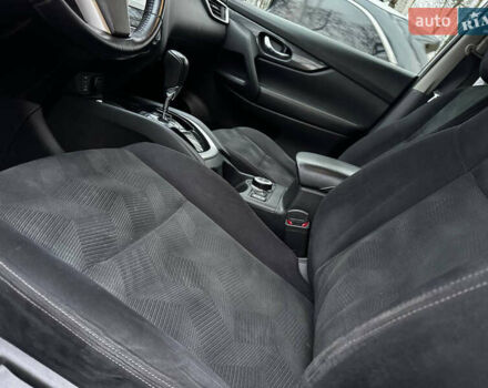 Белый Ниссан ИксТрейл, объемом двигателя 2.5 л и пробегом 134 тыс. км за 14999 $, фото 28 на Automoto.ua