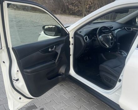 Белый Ниссан ИксТрейл, объемом двигателя 1.6 л и пробегом 81 тыс. км за 18600 $, фото 4 на Automoto.ua