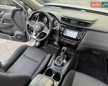 Белый Ниссан ИксТрейл, объемом двигателя 1.6 л и пробегом 80 тыс. км за 18700 $, фото 40 на Automoto.ua