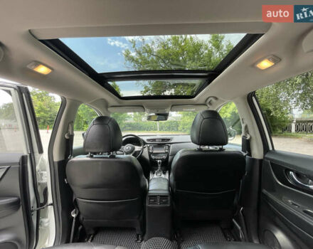 Белый Ниссан ИксТрейл, объемом двигателя 2 л и пробегом 100 тыс. км за 24200 $, фото 12 на Automoto.ua