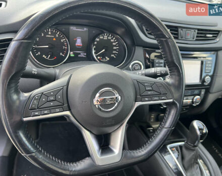 Белый Ниссан ИксТрейл, объемом двигателя 2 л и пробегом 47 тыс. км за 20500 $, фото 4 на Automoto.ua