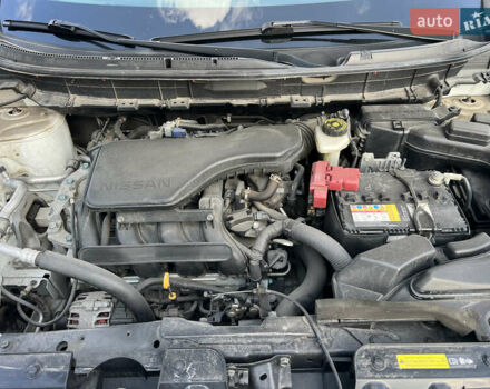 Белый Ниссан ИксТрейл, объемом двигателя 2 л и пробегом 47 тыс. км за 22000 $, фото 22 на Automoto.ua