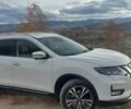 Белый Ниссан ИксТрейл, объемом двигателя 2.5 л и пробегом 160 тыс. км за 24000 $, фото 2 на Automoto.ua
