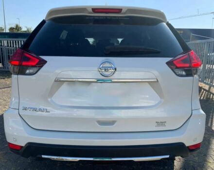 Белый Ниссан ИксТрейл, объемом двигателя 1.6 л и пробегом 47 тыс. км за 10900 $, фото 3 на Automoto.ua