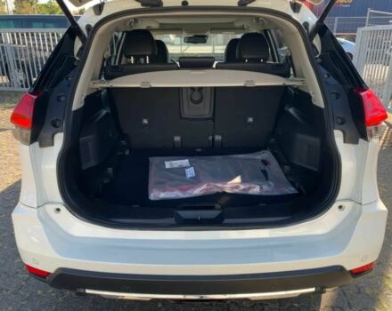 Белый Ниссан ИксТрейл, объемом двигателя 1.6 л и пробегом 40 тыс. км за 12400 $, фото 9 на Automoto.ua